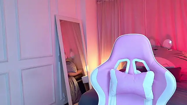 Snapshot of _Artemisa_X chatting on October 15, 2025, 12:49 pm Artemisa X online show from October 15, 2025, 12:49 pm