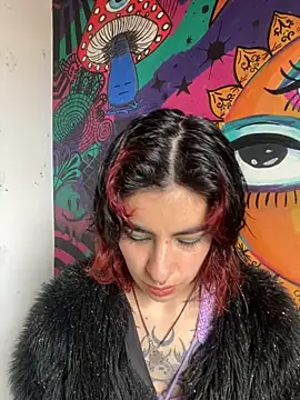 Snapshot of _Artemisa_X chatting on October 28, 2025, 5:37 pm Artemisa X online show from October 28, 2025, 5:37 pm