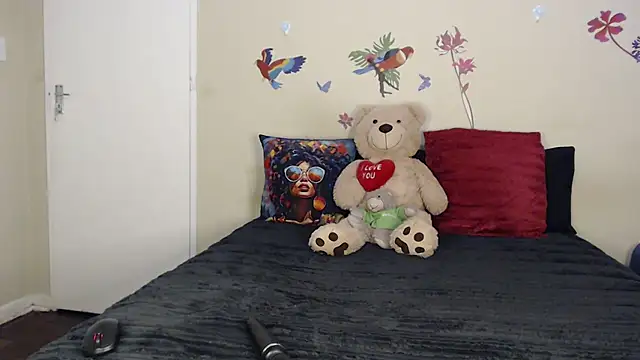 Blacktittiex02 online show from September 28, 2025, 9:20 pm