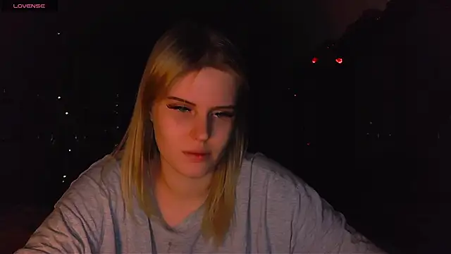 VoluptuousDreams online show from January 19, 2025, 6:21 pm