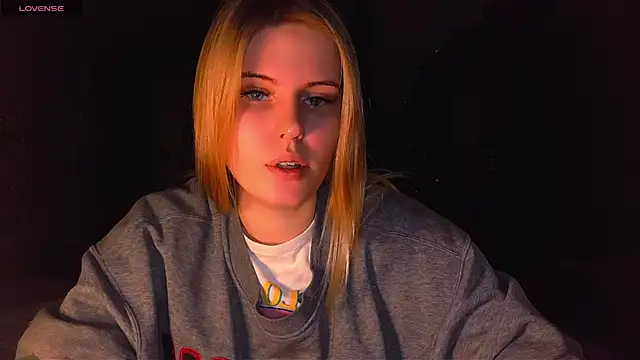 VoluptuousDreams online show from February 2, 2025, 10:06 pm