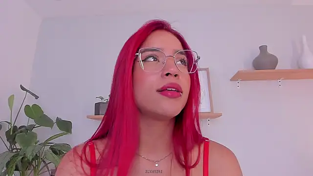 Snapshot of Scarlett_Morgan_ chatting on March 1, 2025, 11:26 pm Scarlett Morgan online show from March 1, 2025, 11:26 pm