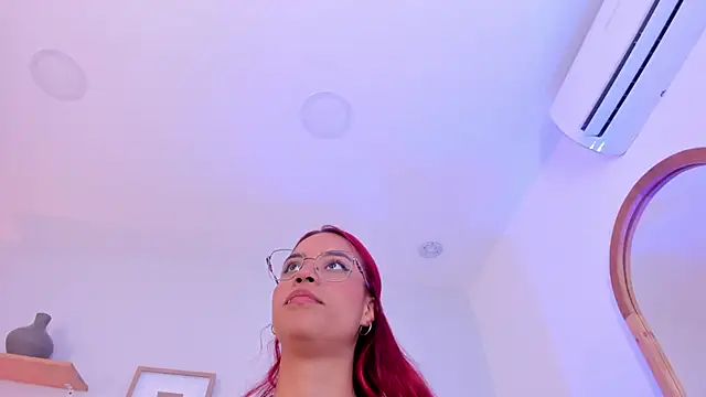 Snapshot of Scarlett_Morgan_ chatting on March 12, 2025, 11:33 pm Scarlett Morgan online show from March 12, 2025, 11:33 pm