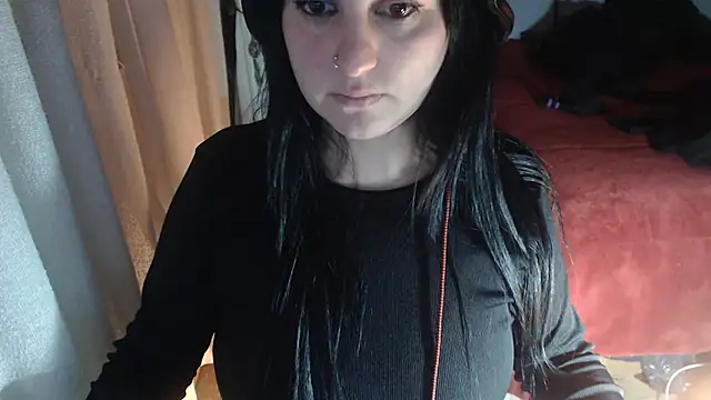 Snapshot of lady_rolinga chatting on June 26, 2026, 12:59 am lady rolinga online show from June 26, 2026, 12:59 am