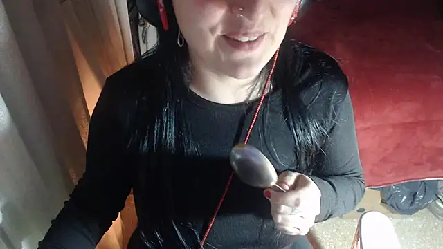 Snapshot of lady_rolinga chatting on July 9, 2026, 5:11 am lady rolinga online show from July 9, 2026, 5:11 am