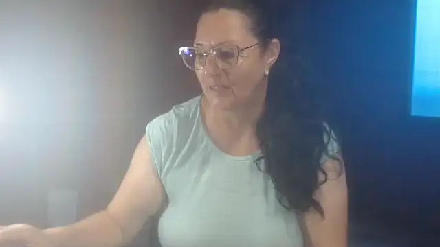 Snapshot of hairyglad69 chatting on May 27, 2026, 12:24 pm hairyglad69 online show from May 27, 2026, 12:24 pm
