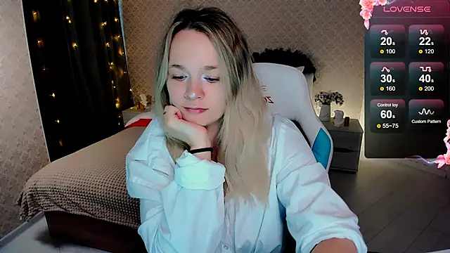 Snapshot of SherillBrill chatting on January 19, 2025, 7:46 am SherillBrill online show from January 19, 2025, 7:46 am