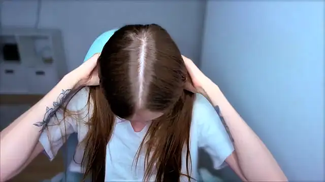 StellaLawless online show from September 25, 2025, 8:01 pm