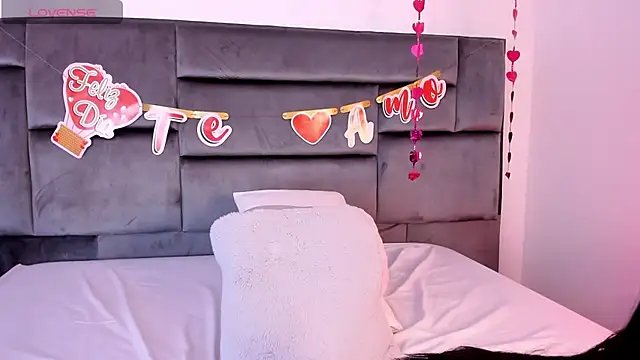 Snapshot of MarilynSmIith chatting on February 26, 2025, 5:50 pm MarilynSmIith online show from February 26, 2025, 5:50 pm