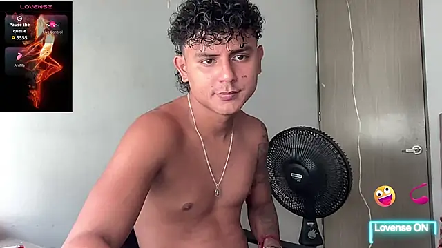 Snapshot of bob_petterson chatting on November 22, 2025, 5:34 pm bob petterson online show from November 22, 2025, 5:34 pm