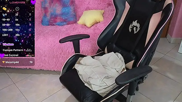 Snapshot of keity_moon chatting on January 23, 2025, 4:59 pm keity moon online show from January 23, 2025, 4:59 pm