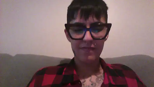 Snapshot of nickfxx chatting on October 21, 2025, 11:05 pm nickfxx online show from October 21, 2025, 11:05 pm