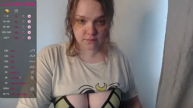 Snapshot of darling_tony chatting on September 19, 2025, 12:06 pm darling tony online show from September 19, 2025, 12:06 pm