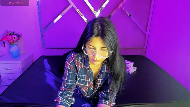 IsisRouse online show from March 19, 2025, 3:41 am