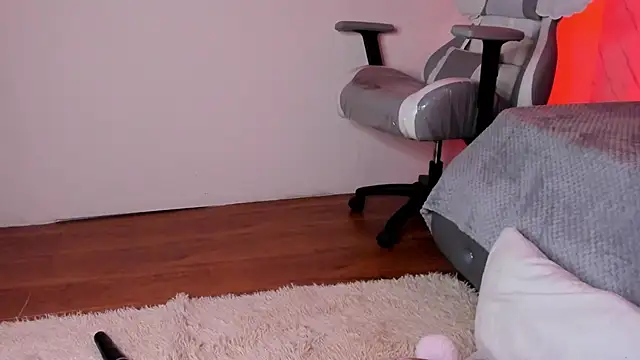 dayana harlow2 online show from February 11, 2025, 4:02 pm