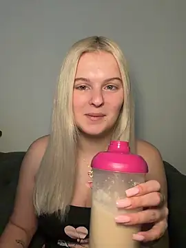 Allylove03 online show from March 15, 2026, 5:13 am