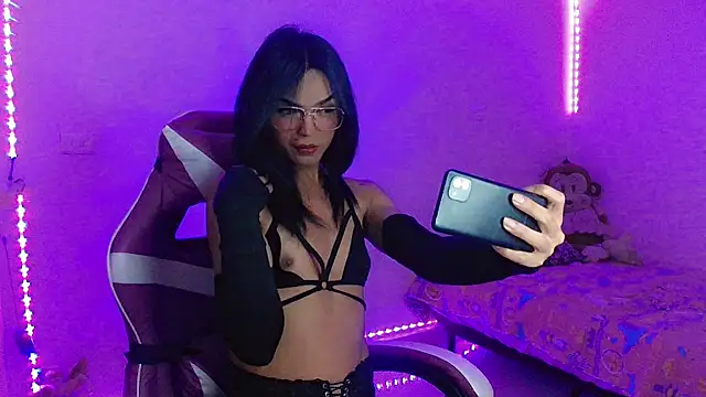 Snapshot of Ms-Zoehans chatting on November 21, 2025, 1:48 am Ms-Zoehans online show from November 21, 2025, 1:48 am