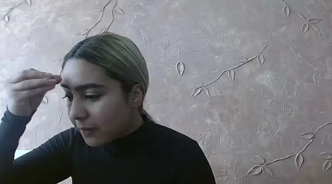 Snapshot of Miabonnett_ chatting on February 7, 2025, 1:01 pm Miabonnett online show from February 7, 2025, 1:01 pm