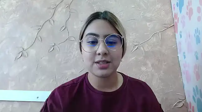 Snapshot of Miabonnett_ chatting on February 28, 2025, 3:15 pm Miabonnett online show from February 28, 2025, 3:15 pm