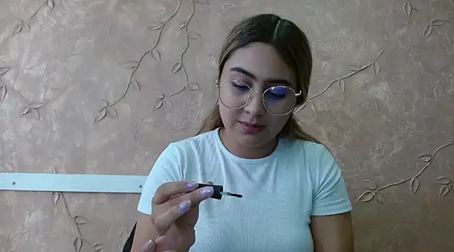 Snapshot of Miabonnett_ chatting on March 14, 2025, 3:14 pm Miabonnett online show from March 14, 2025, 3:14 pm