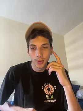 CamiloXx04 online show from April 22, 2026, 5:47 pm