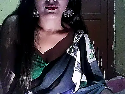 Snapshot of Model-Tanya chatting on February 1, 2025, 7:47 am Model-Tanya online show from February 1, 2025, 7:47 am