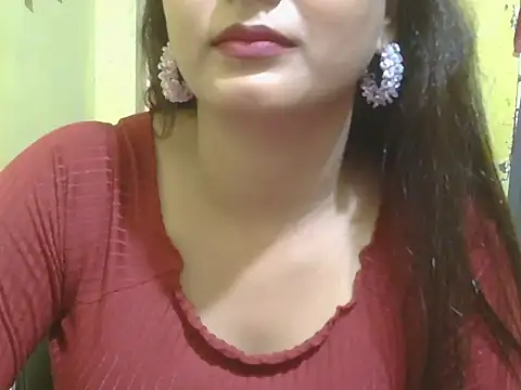 Snapshot of Model-Tanya chatting on February 11, 2025, 8:58 am Model-Tanya online show from February 11, 2025, 8:58 am