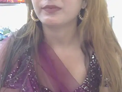 Snapshot of Model-Tanya chatting on March 12, 2025, 12:57 pm Model-Tanya online show from March 12, 2025, 12:57 pm