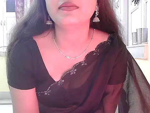 Snapshot of Model-Tanya chatting on November 12, 2025, 4:18 pm Model-Tanya online show from November 12, 2025, 4:18 pm