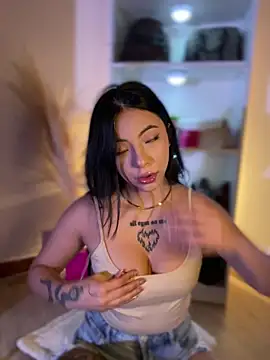 Snapshot of eva_elifee chatting on November 6, 2025, 5:08 am eva elifee online show from November 6, 2025, 5:08 am