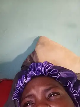 Snapshot of freaky_belle chatting on June 21, 2026, 3:03 pm freaky belle online show from June 21, 2026, 3:03 pm