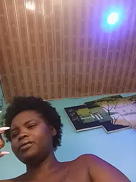 Snapshot of freaky_belle chatting on July 20, 2026, 5:33 am freaky belle online show from July 20, 2026, 5:33 am