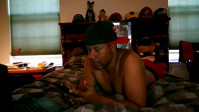 pimpdaddy4ever online show from November 16, 2025, 6:02 pm