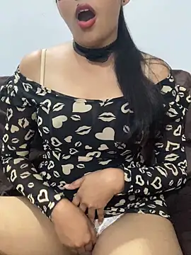 Snapshot of little_shadow chatting on March 3, 2025, 4:56 pm little shadow online show from March 3, 2025, 4:56 pm