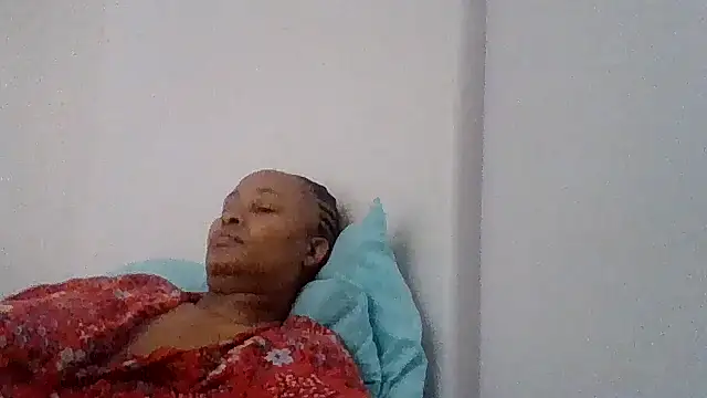 BabeAssXX online show from December 5, 2025, 6:33 am