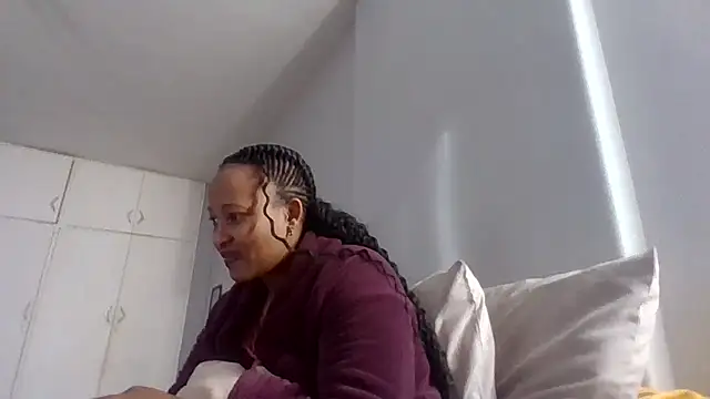 BabeAssXX online show from July 24, 2026, 1:31 pm