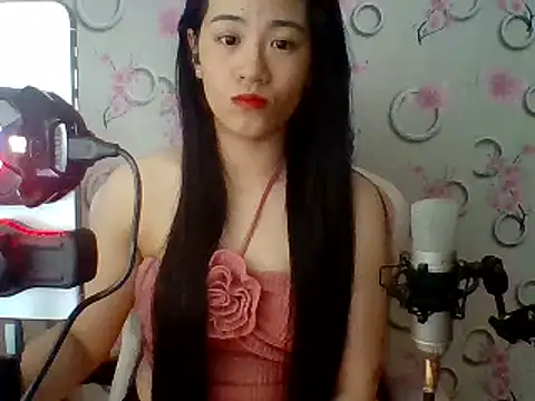 Snapshot of Nana-68 chatting on February 8, 2025, 1:11 pm Nana-68 online show from February 8, 2025, 1:11 pm