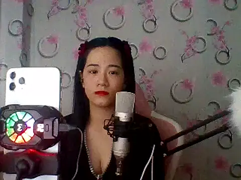 Snapshot of Nana-68 chatting on February 16, 2025, 7:04 am Nana-68 online show from February 16, 2025, 7:04 am