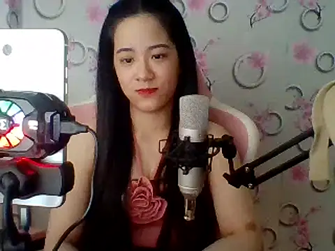 Snapshot of Nana-68 chatting on March 7, 2025, 5:40 am Nana-68 online show from March 7, 2025, 5:40 am