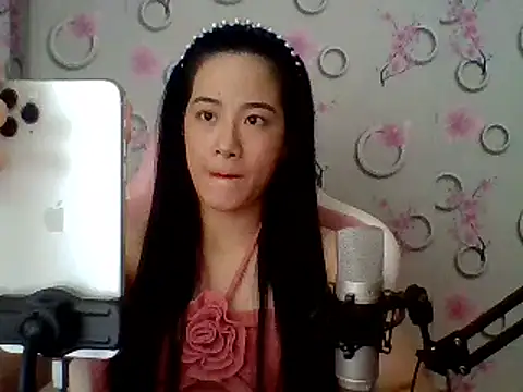 Snapshot of Nana-68 chatting on March 23, 2025, 6:47 am Nana-68 online show from March 23, 2025, 6:47 am