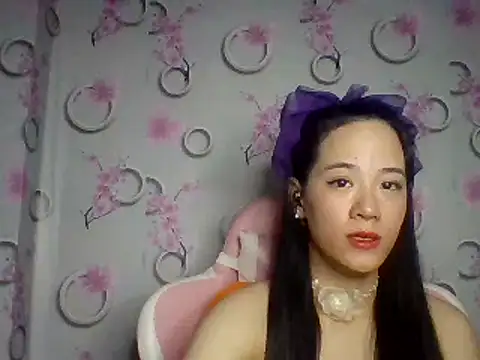 Snapshot of Nana-68 chatting on October 16, 2025, 1:34 pm Nana-68 online show from October 16, 2025, 1:34 pm