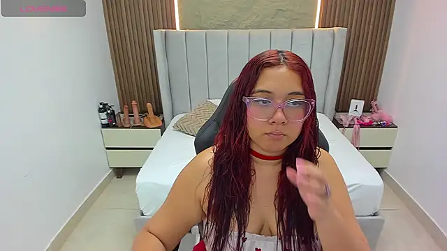 MADISON ROWAN1 online show from June 16, 2026, 3:09 am