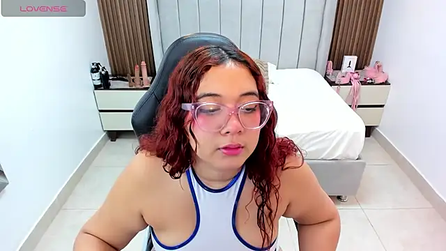 MADISON ROWAN1 online show from July 28, 2026, 3:13 am