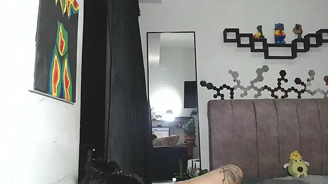 Snapshot of Liza_Thurner chatting on February 5, 2025, 3:55 am Liza Thurner online show from February 5, 2025, 3:55 am