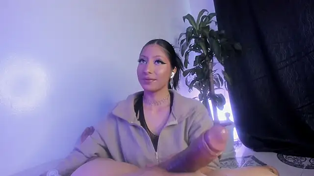 Snapshot of IssaandNeron_sex chatting on November 27, 2025, 1:57 pm IssaandNeron sex online show from November 27, 2025, 1:57 pm