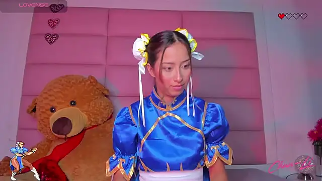 Snapshot of little-Emma chatting on January 27, 2025, 6:19 am little-Emma online show from January 27, 2025, 6:19 am