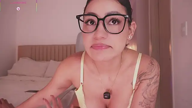 Amber-9 online show from November 13, 2025, 1:15 am