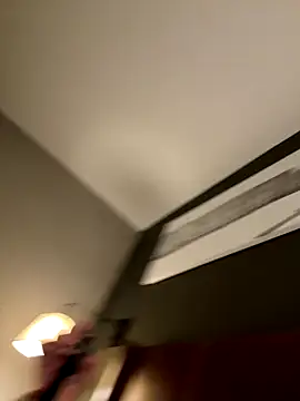 Snapshot of itsdaddi2u chatting on December 14, 2025, 6:08 am itsdaddi2u online show from December 14, 2025, 6:08 am