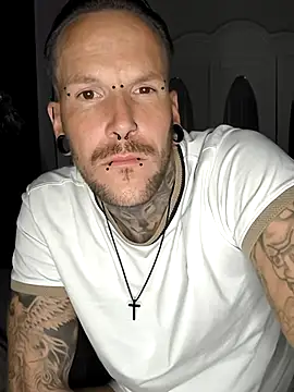 kleinerhannes3 online show from September 14, 2025, 1:49 am