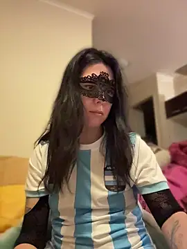 Reinacatchile online show from July 3, 2026, 1:01 am
